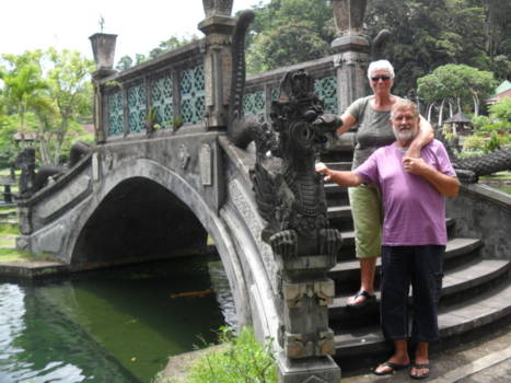 Bali - brug bij koninklijk paleis