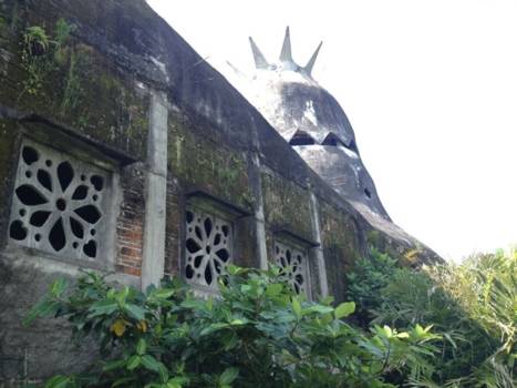 Java - Zijkant kippenkerk