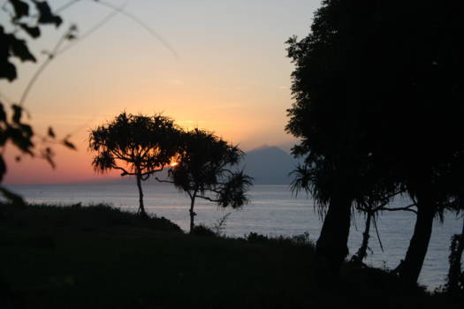 Bali - Zonsopgang vanaf Bali met zicht op Gunung Rinjani