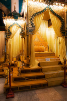 Sumatra - Pracht en praal in het paleis van de Sultan van Deli in Medan