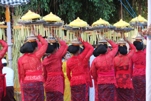 Bali - Ceremonie op Nusa Lembongan