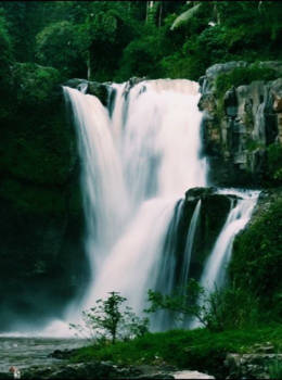 Bali - Ubud waterfalls 2013