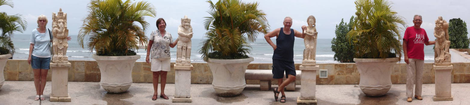 Kuta - met zijn vieren heelijk genieten op Bali