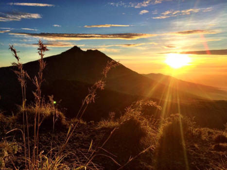 Bali - Sunrise rinjani mountain