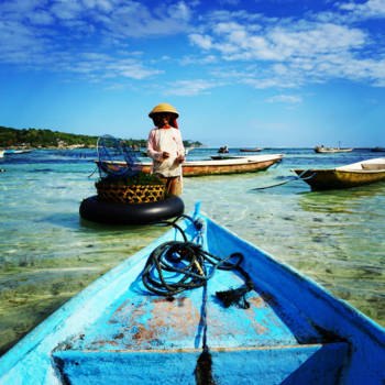 Nusa Lembongan - Working hard, smiling harder