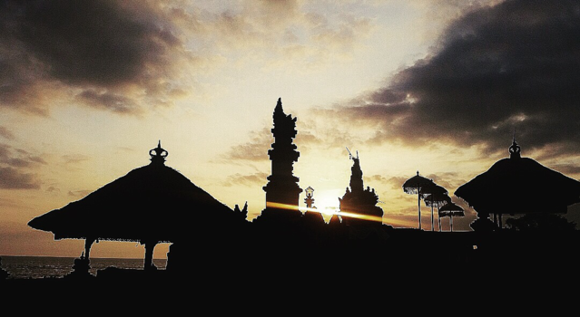Bali - Sunset at Tanah Lot Temple
