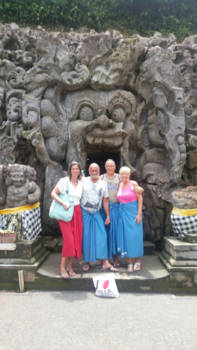 Lovina - Elefant cave