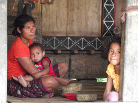 Flores - Family life