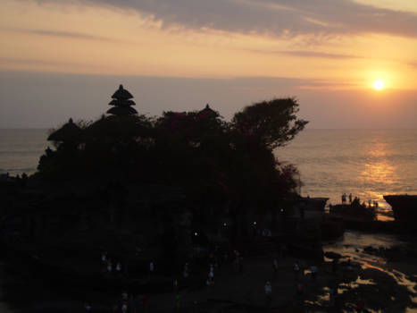 Pura Tanah Lot - Sunset over Tanah Lot