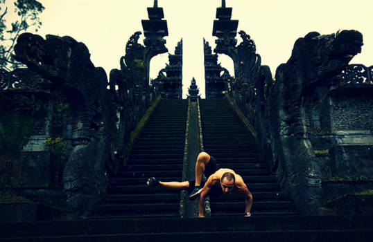 Bali - Some Yoga in Bali (tempel: Pura Besakih)