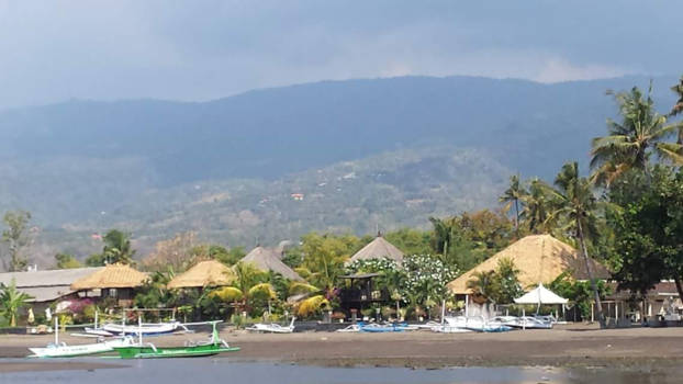 Lovina - Lovina vanaf zee