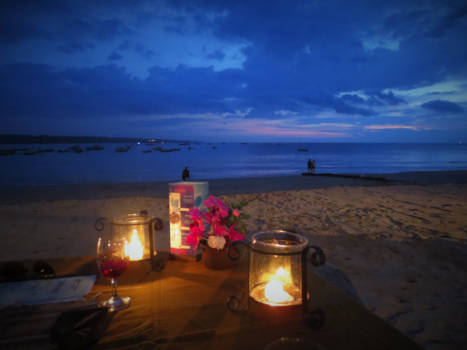 Bali - Romantic dinner on the beach in Bali