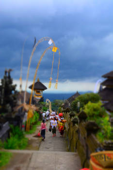 Bali - Regenseizoen boven de Pura Besakih tempel
