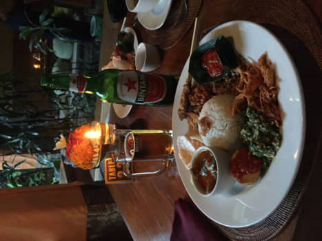 Bali - Nasi Campur bij Cafe Wayan in Ubud