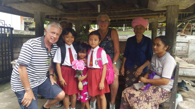 Sanur - Op bezoek bij een farm en een lagere school