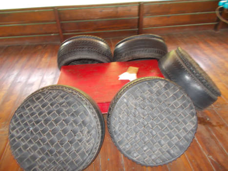 Kleine Soenda-eilanden - Reataurant tafel-stoelen