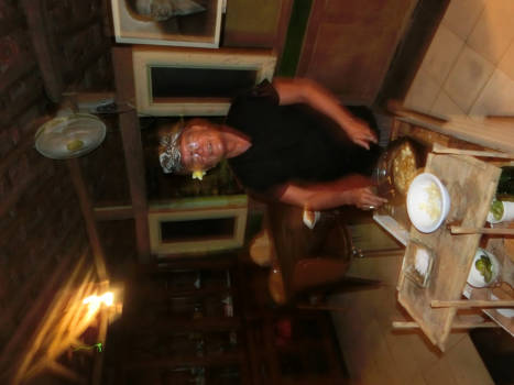 Bali - Lonnie in zijn restaurant