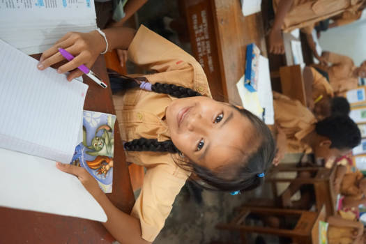 Singaraja - Girl power