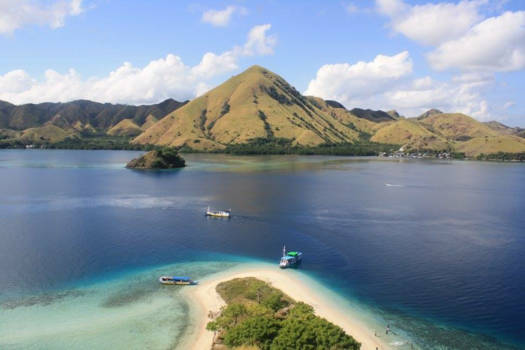 Kelimutu National Park - Uitrusten van het Komodo spotten