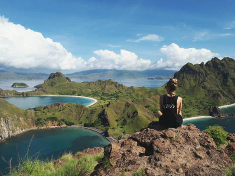 Denpasar - HOLA / ALOHA TROPICALRADNESS