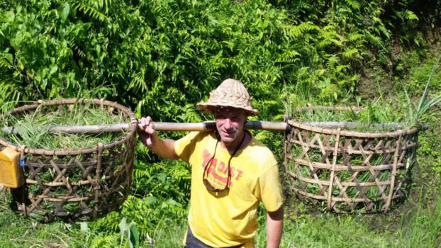 Rondreis Bali & Lombok - Helpen op de rijstvelden :)