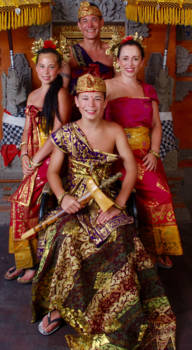 Rondreis Bali - Balinese kledendracht