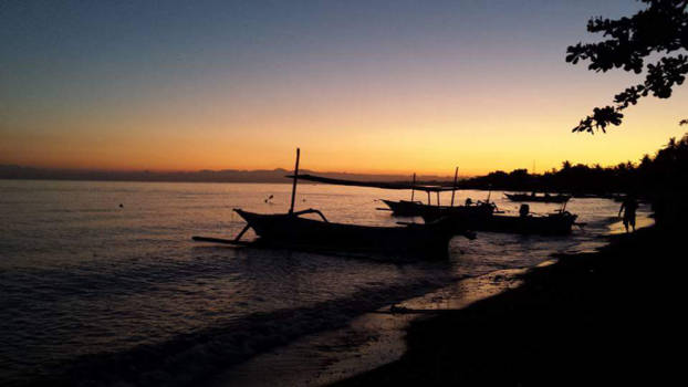Lovina - Sunrise on Lovina Beach
