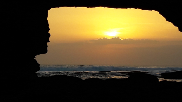 Bali - fantatische zon,s ondergang op Bali bij Tana Lot