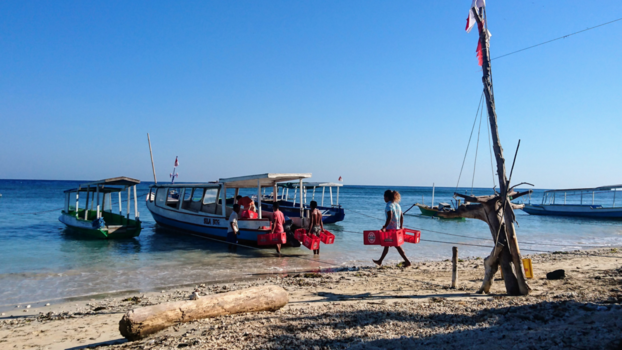 Gili-eilanden - Bier halen op het vasteland #toeristenseizoen #gili air