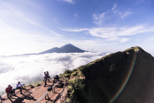 Gunung Batur - boven de wolken op de vulkaan Batur.