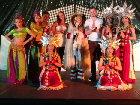Bali - Dance, enjoy and have diner