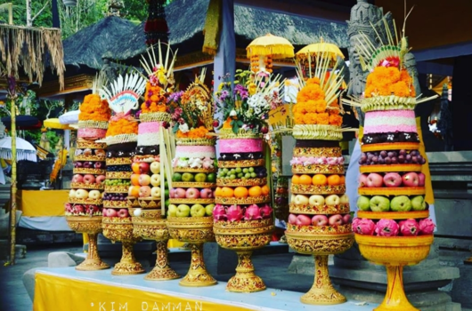 Bali - Ceremonie offers tempel in Bali Kim Damman foto credit