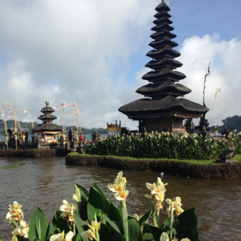 Rondreis Indonesië in vier weken - Lake Bratan. Bali  gemaakt op 22-102017