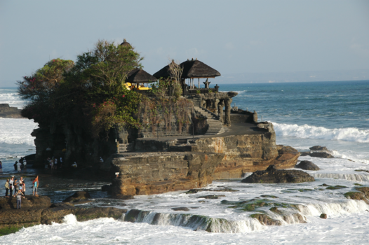 Bali - Tempel in zee