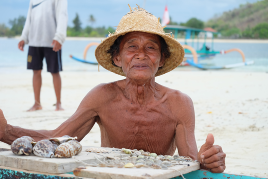 Rondreis Java - The jewelery man