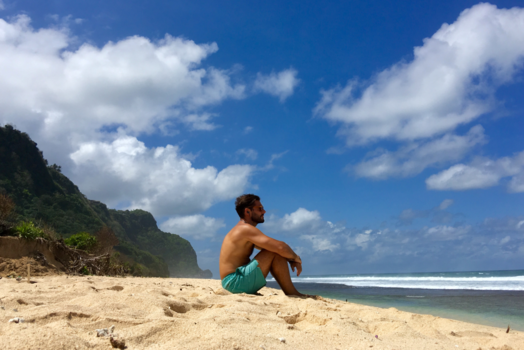 Bali - After a 30 minute hike down the hill i discovered this deserted beach Njang Njang