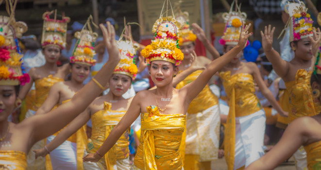 Bali - Dancing beauty.