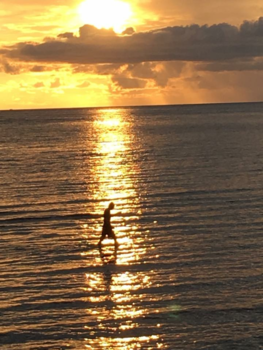 Manado - Walk on water