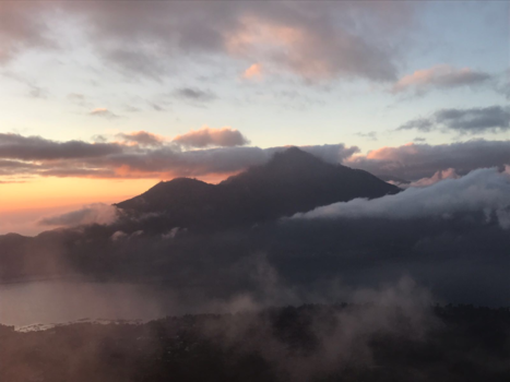 Gunung Batur - Batur uitzicht op Agung
