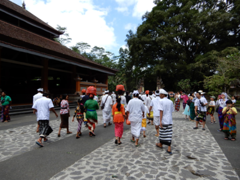 Bali - Ceremonie in een tempel