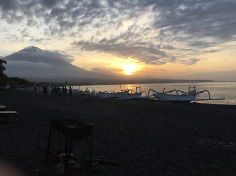 Bali - Mooiste zonsondergang te Amed