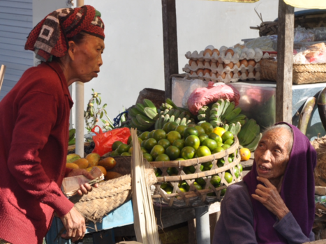Bali - De marktmeisjes.