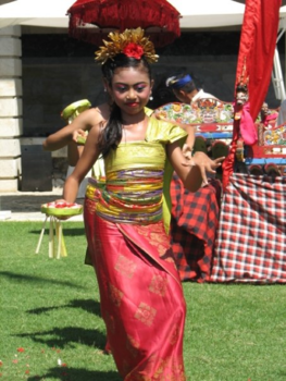 Bali - Little dancer