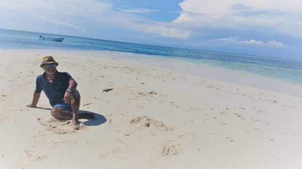 Molukken - "Daiktutur Beach" Desa Namtabung, Tanimbar Indonesia