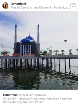 Sulawesi - Masjid Apung Amirul Mukminin Pantai Losar