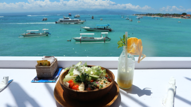 Nusa Lembongan - The Deck