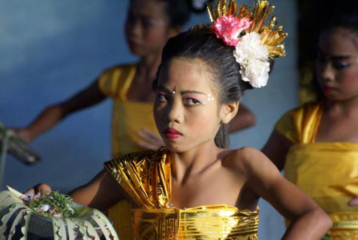 Ceram - Trance met een "knipoogje".