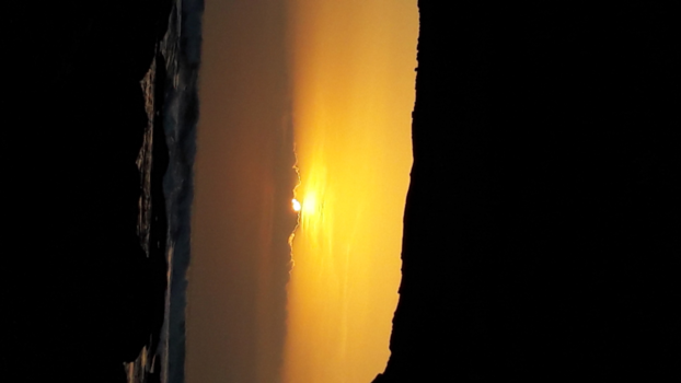 Bali - ondgaande zon  Tanalot