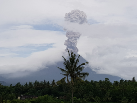 Bali - Uitbarsting Mt. Agung, dag van aankomst