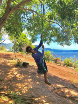 Ambon - Never lose hope. Hope is a rope that swings you through life.